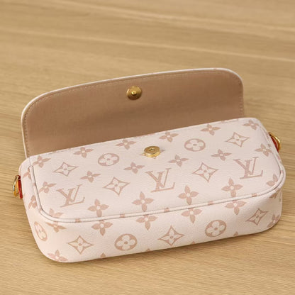 Light-colored Full-Print Clutch Shoulder Bag