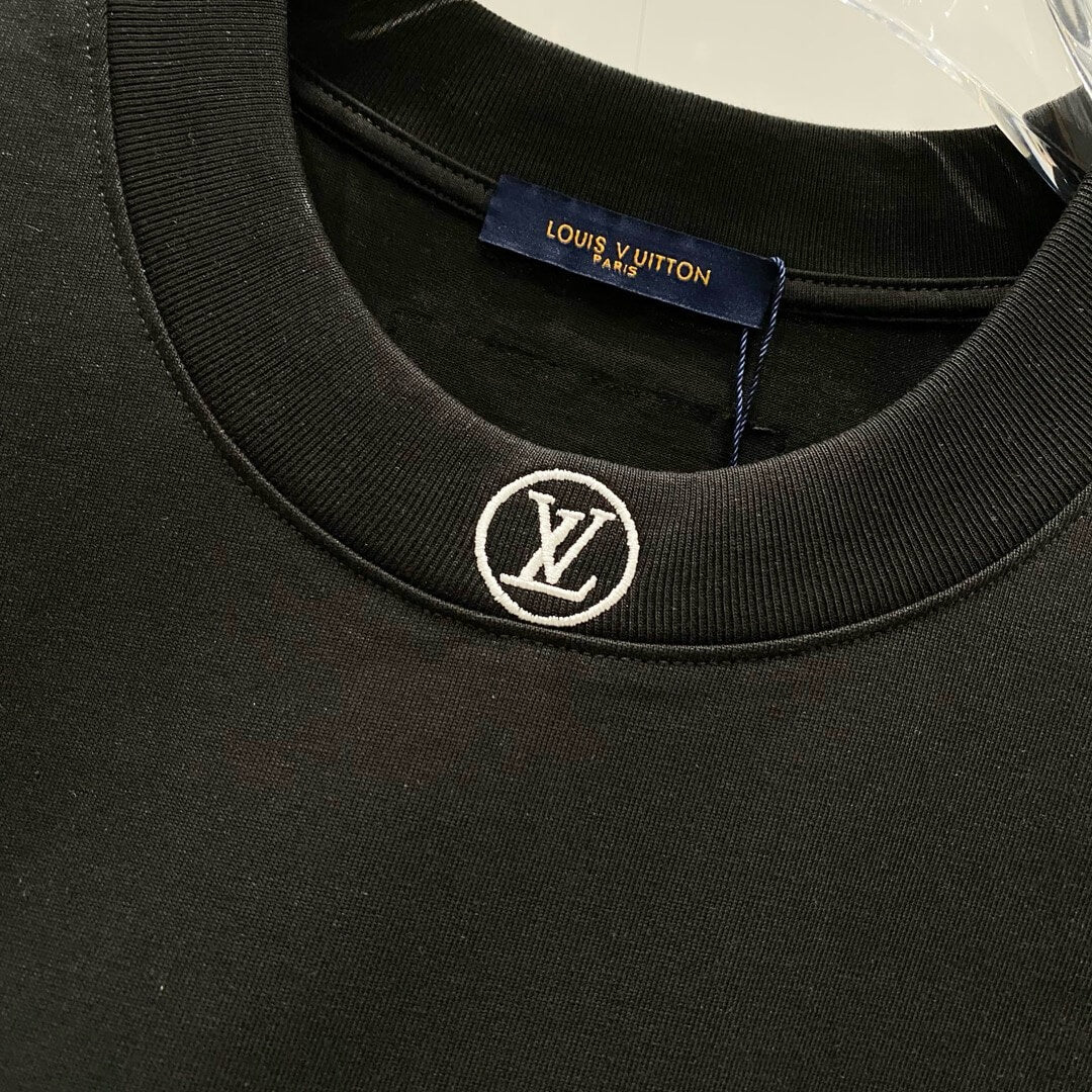 New Round Neck Embroidery T Shirt