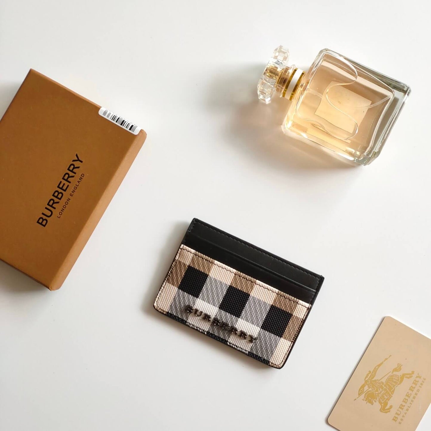 Classic Checkered Design Card Holder