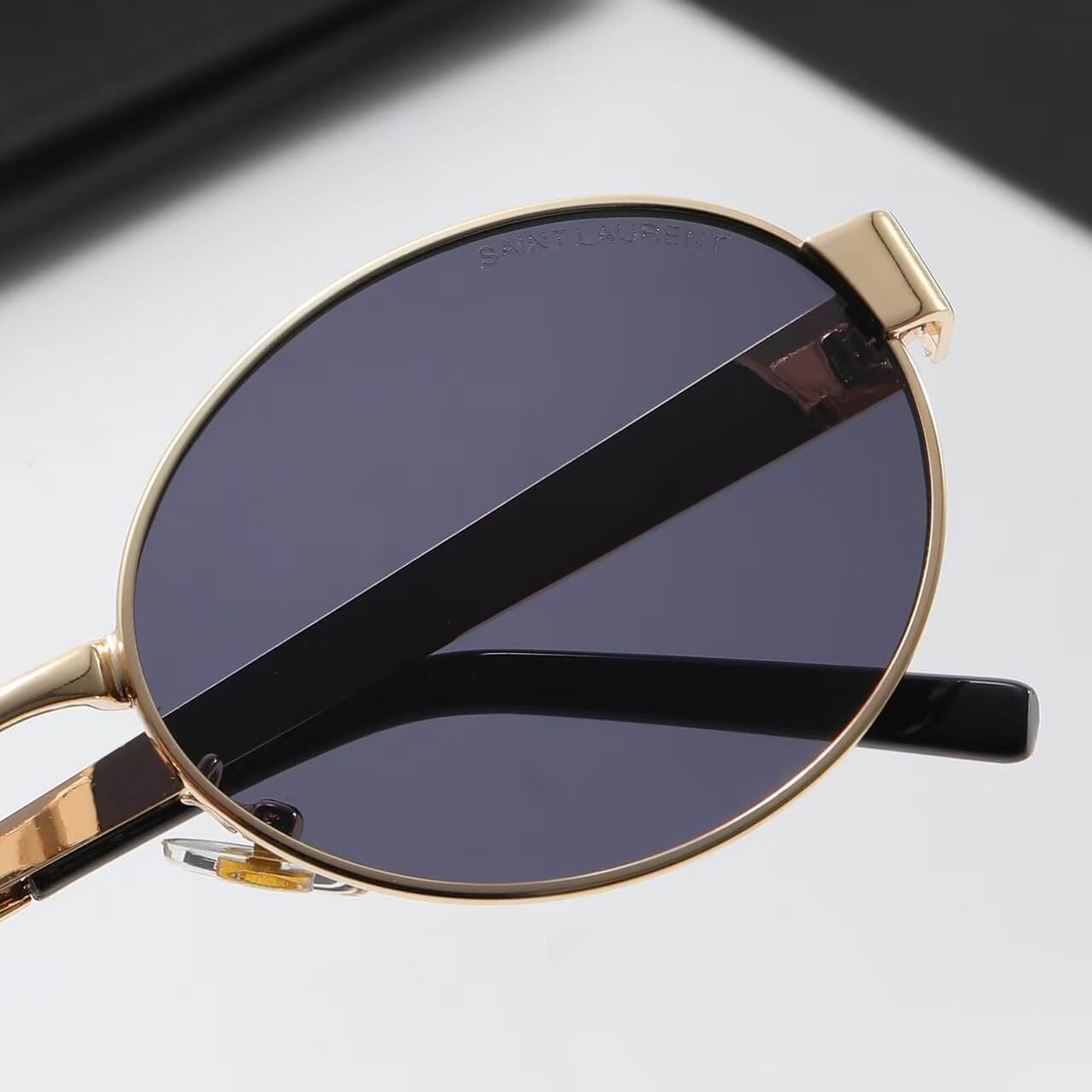 Classic Elegant Round Frame Sunglasses