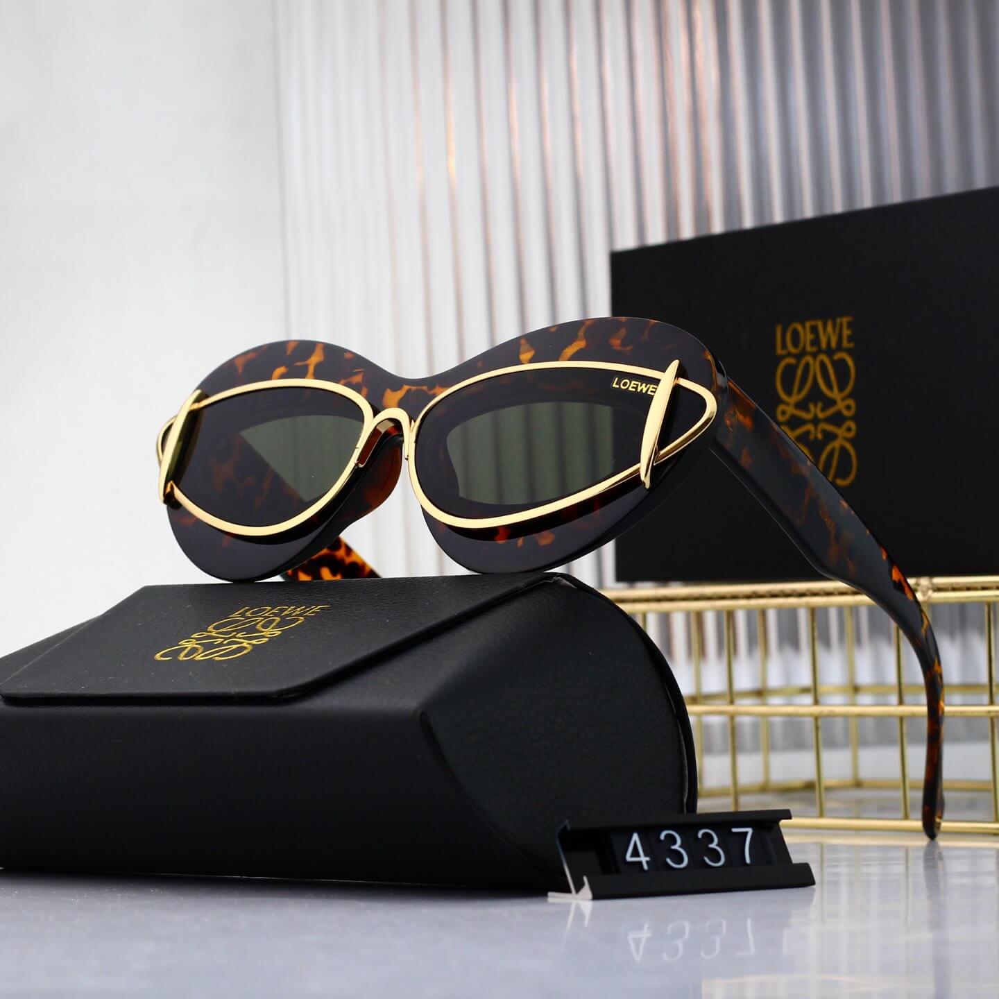 Retro Modern Heart Frame Inlaid Sunglasses