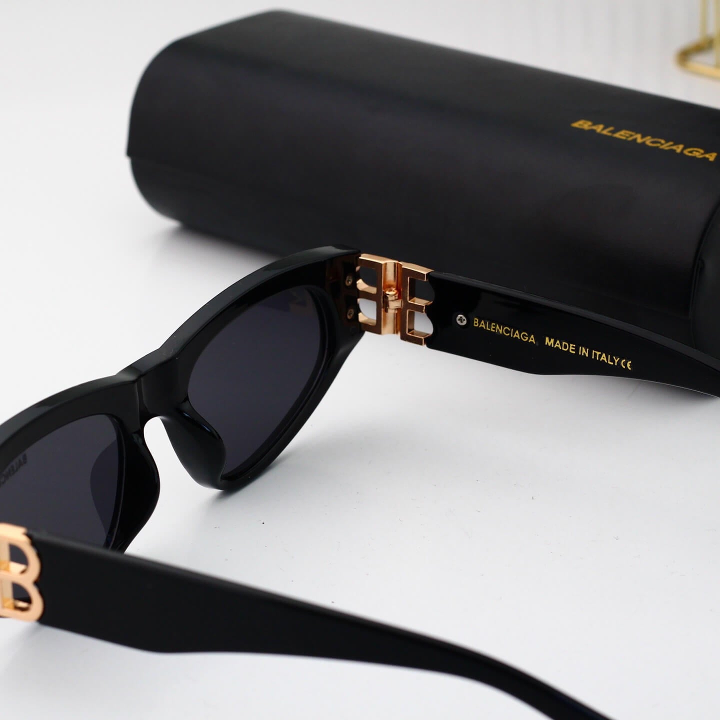 Chic Square Cat Eye Hollow Sunglasses