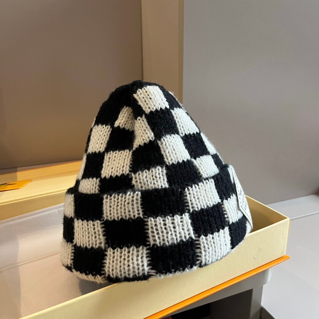 Artistic Lettering Checkerboard Knit Hat