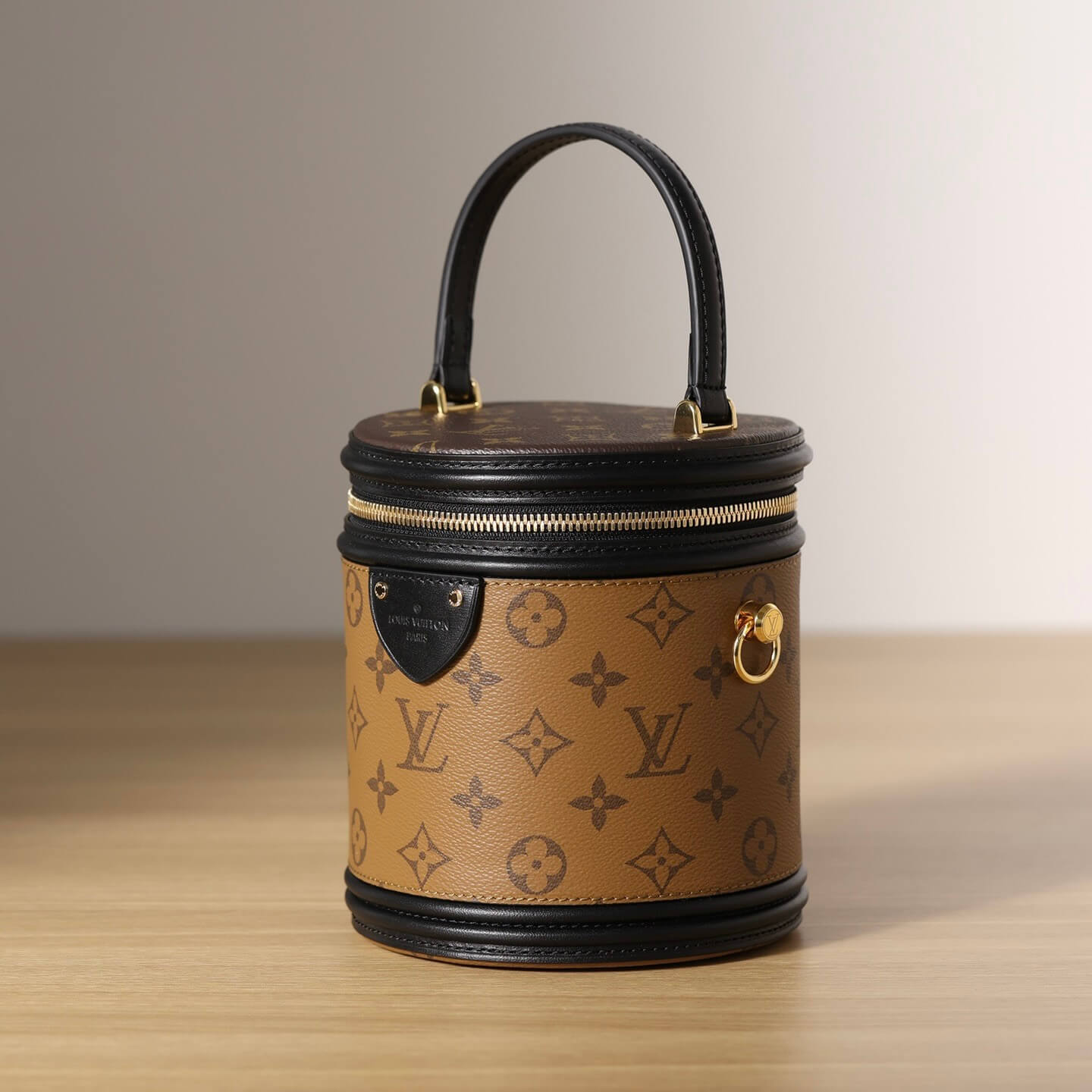 Fashionable British Style Leather Bucket Bag