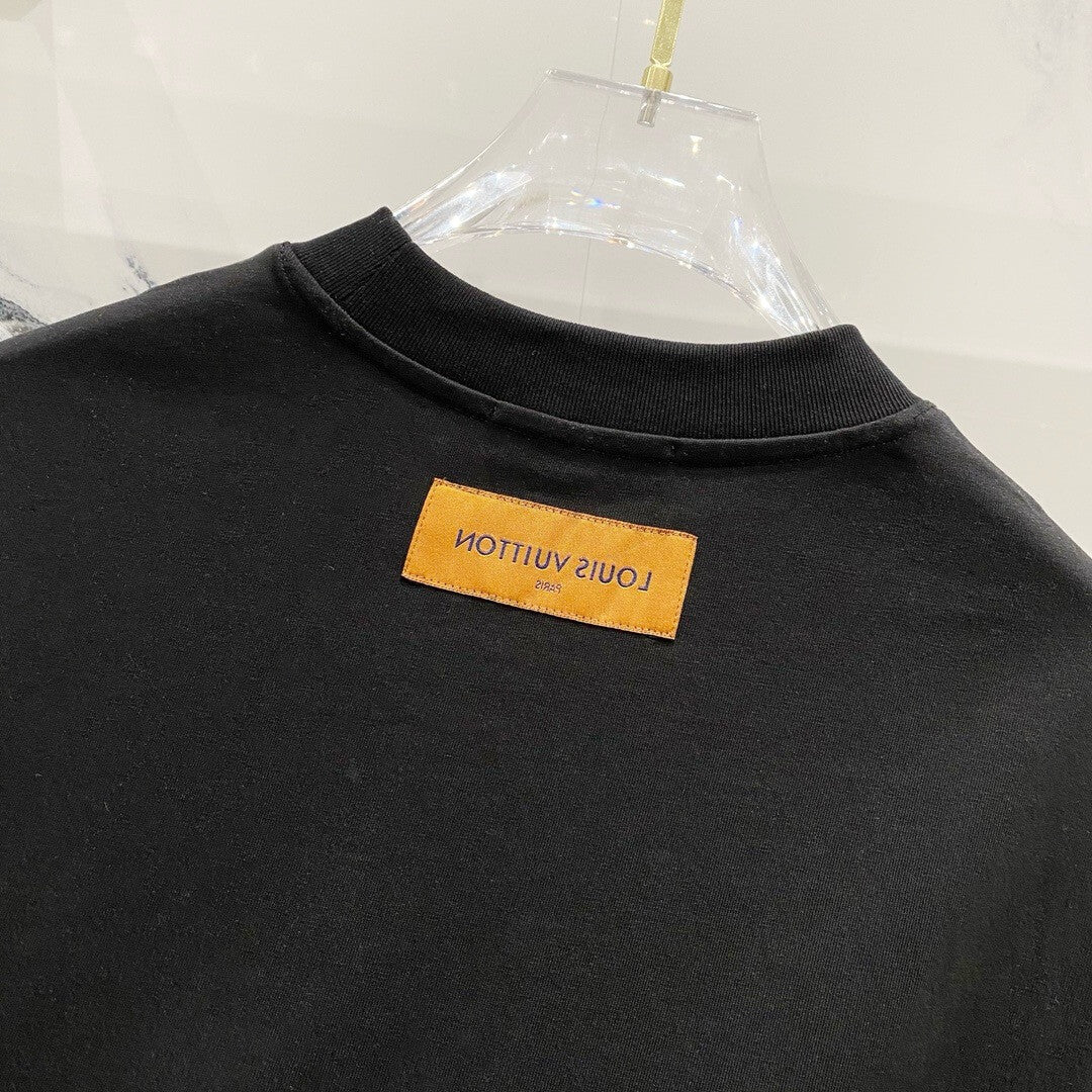 New Round Neck Embroidery T Shirt