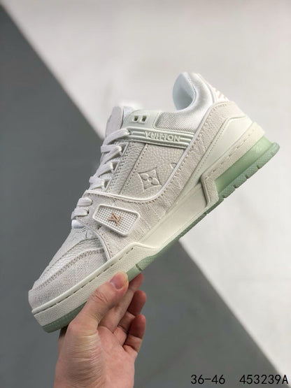 White And Green Classical Sneaker