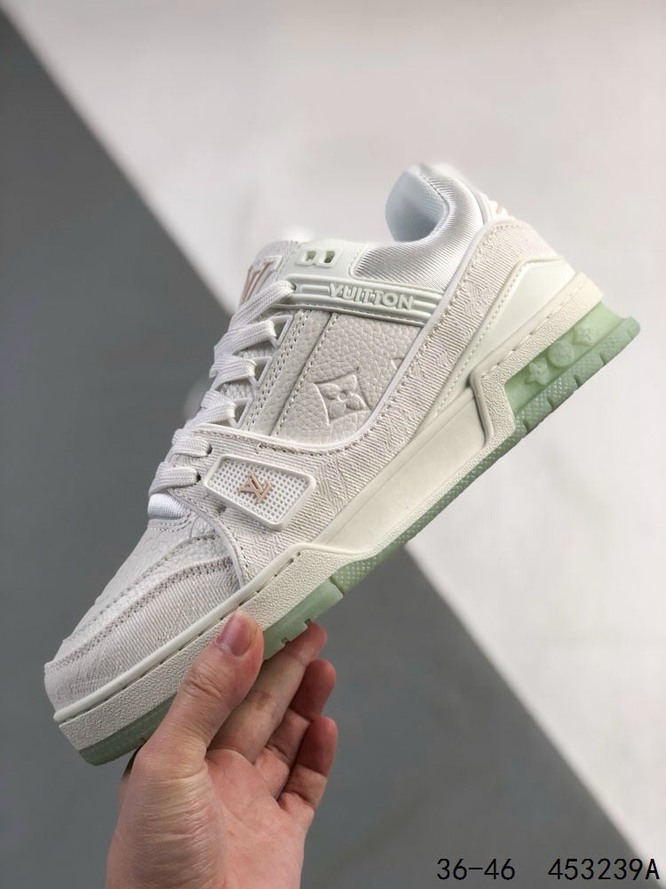 White And Green Classical Sneaker