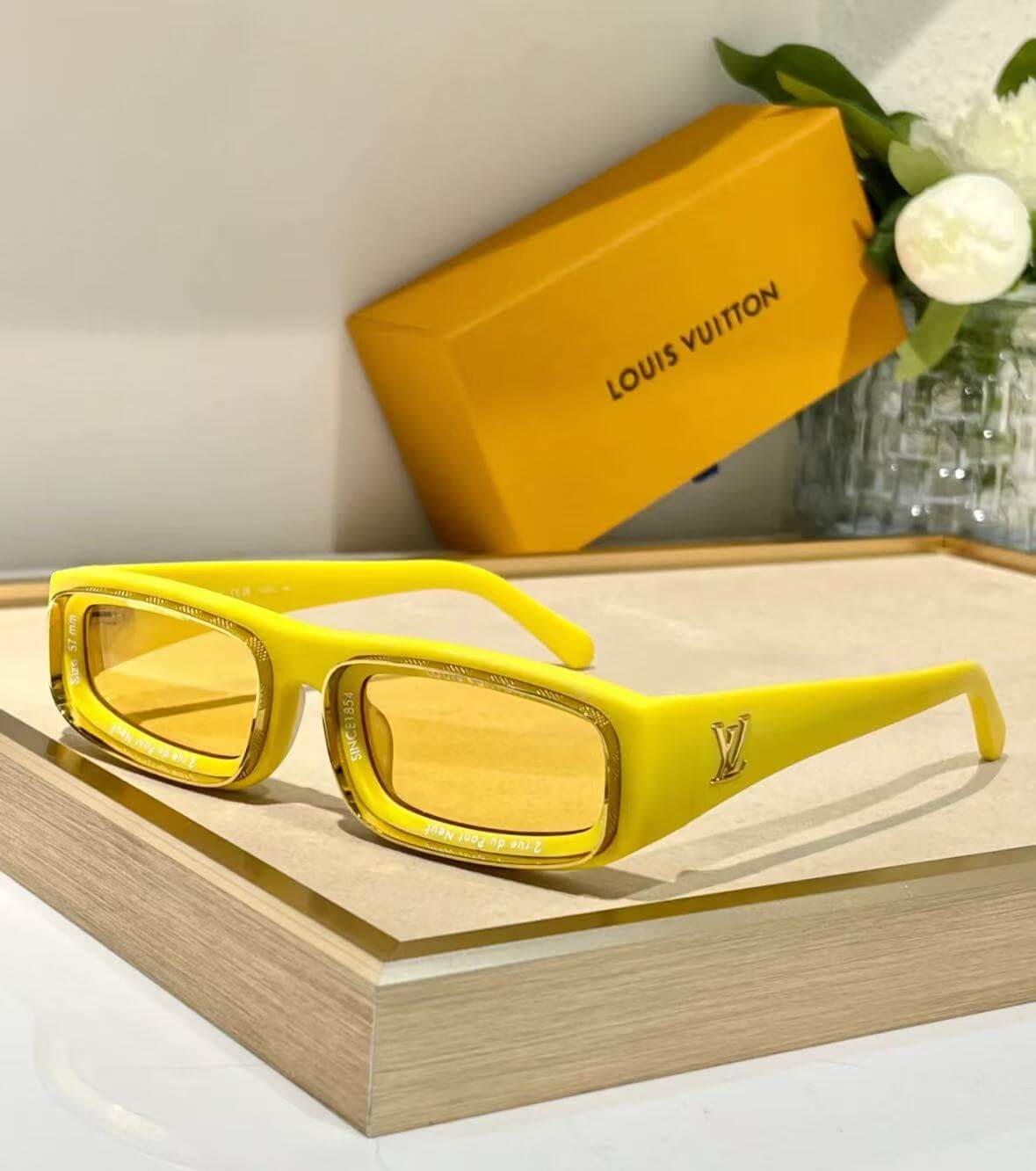 Retro Catwalk Style Narrow Sunglasses