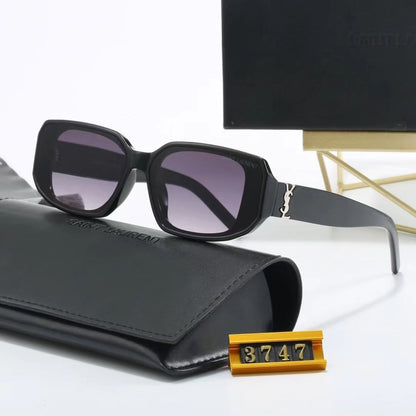 Minimalistic Retro Sunglasses