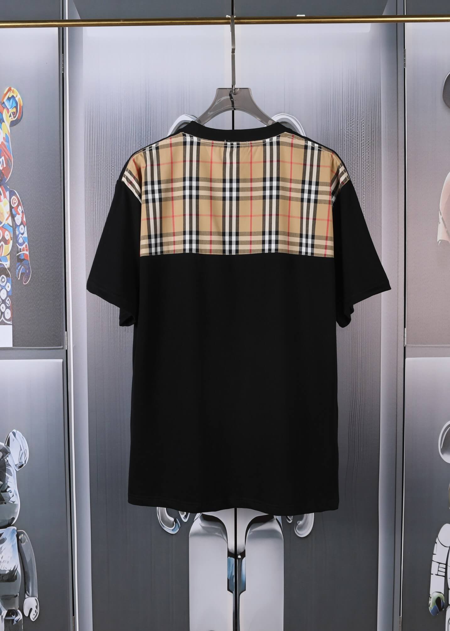 Pocket checkered T Shirt